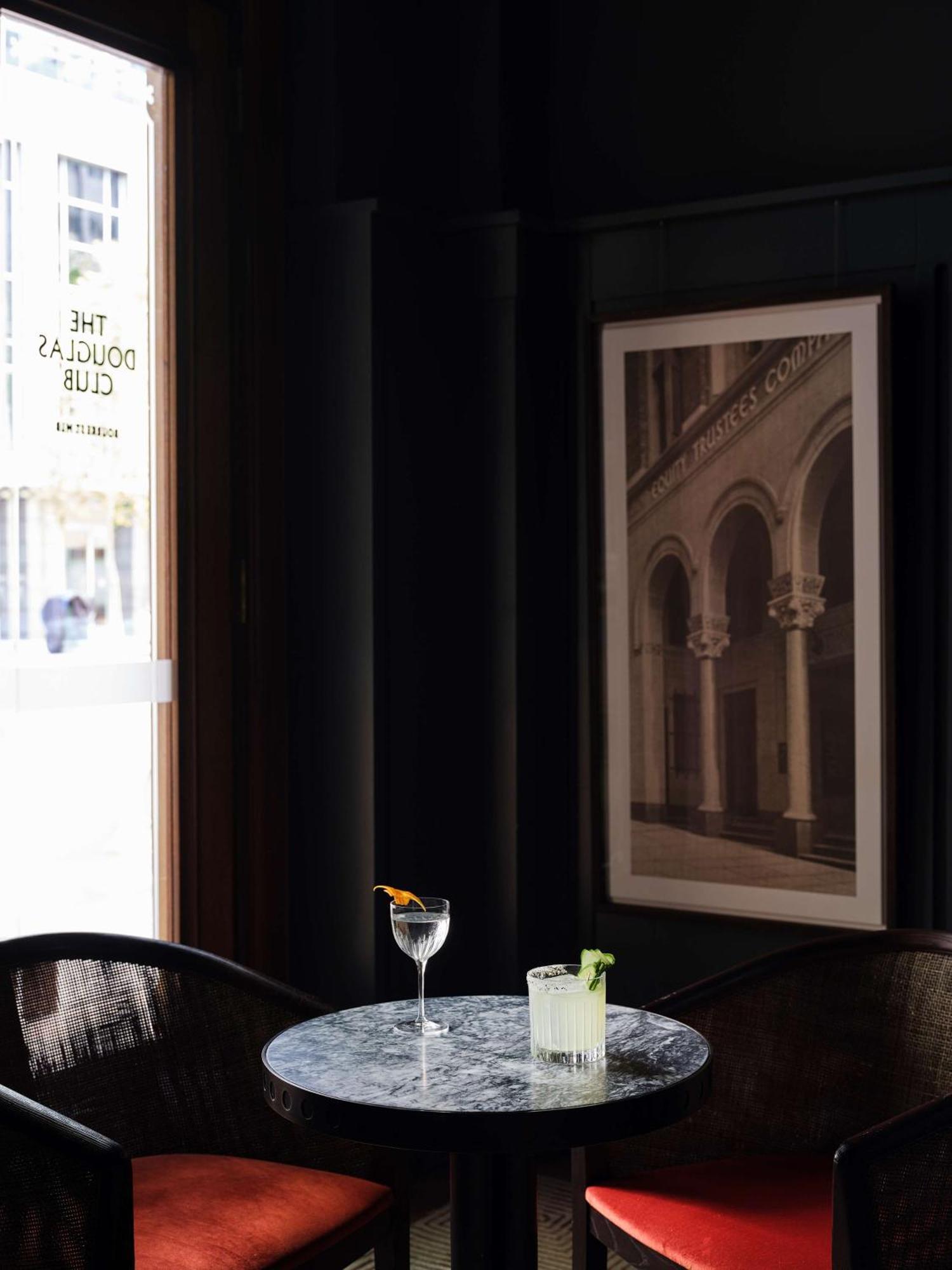 ホテル ヒルトン メルボルン リトル クイーン ストリート エクステリア 写真 The Lounge at the Hotel