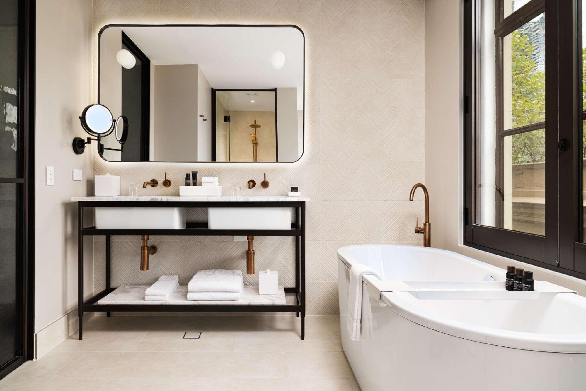ホテル ヒルトン メルボルン リトル クイーン ストリート エクステリア 写真 Bathroom