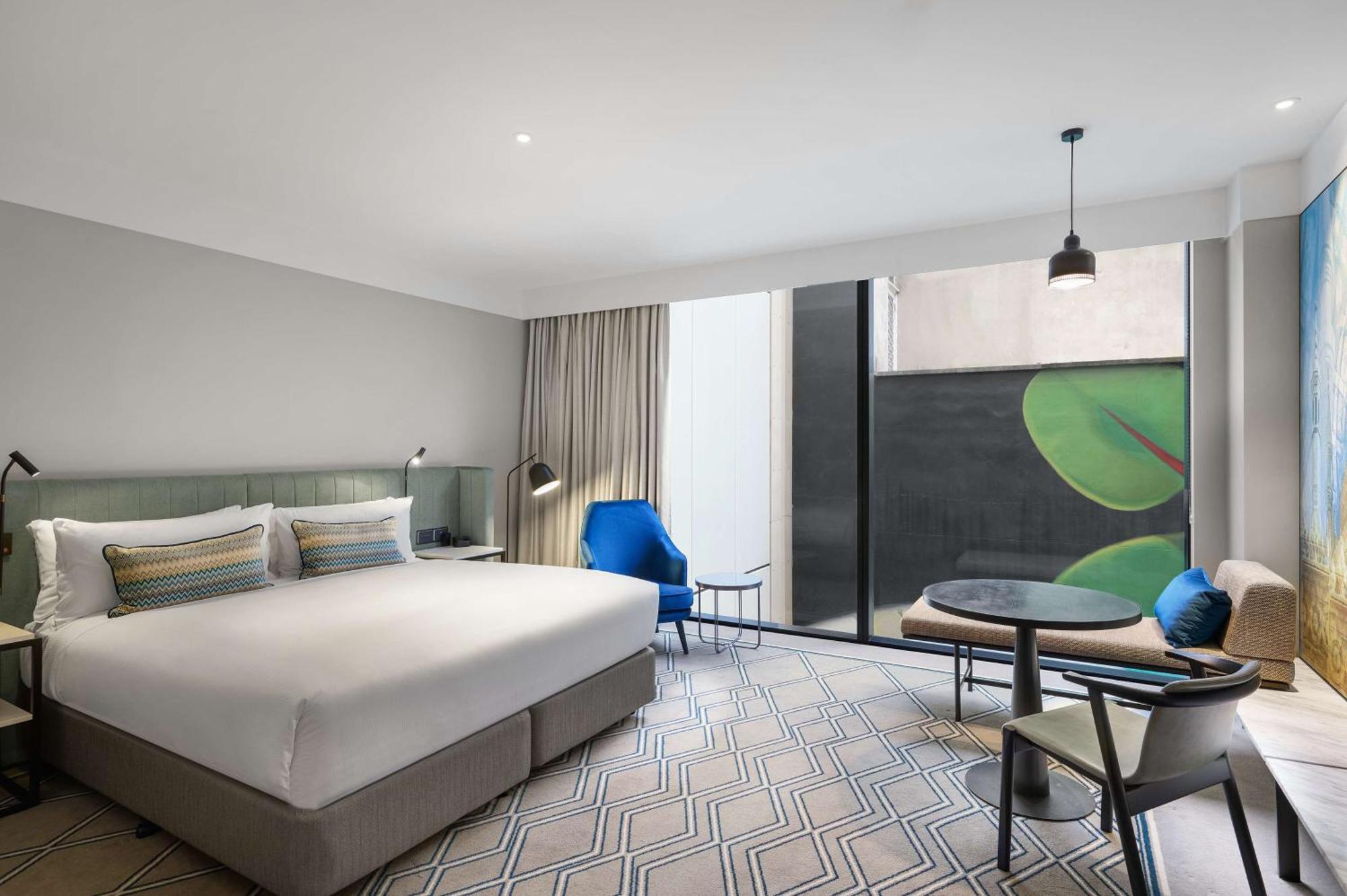 ホテル ヒルトン メルボルン リトル クイーン ストリート エクステリア 写真 A room at the hotel